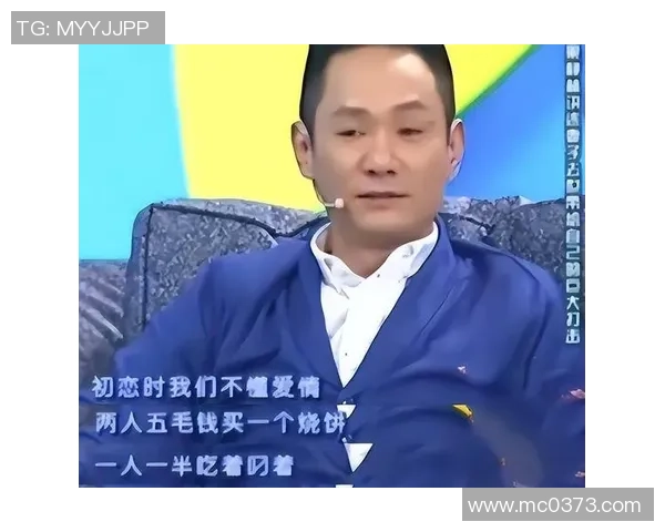 足球明星携爱妻共度浪漫生日庆典温馨时刻尽显甜蜜爱情